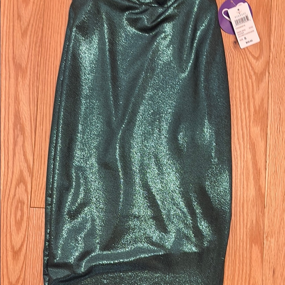 Elegant NWT Green Evening Dress - Picture 4 of 8